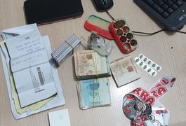 Homem é preso com 18 cartões de crédito, drogas e quase R$ 12 mil em espécie, no Estádio Rei Pelé