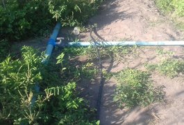 Agricultor que realizava captação de água irregular em lagoa é notificado, em Arapiraca