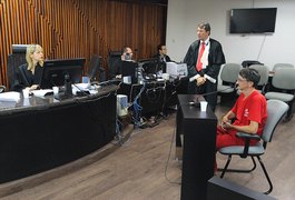 Júri condena homem a 33 anos por crimes durante roubo a taxista em 2011