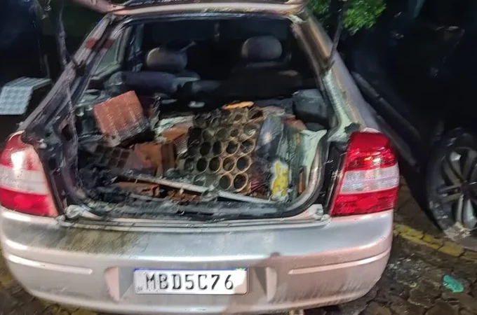 Carro que explodiu perto do STF tinha placa de SC e ‘espécie de bomba amarrada com tijolos’