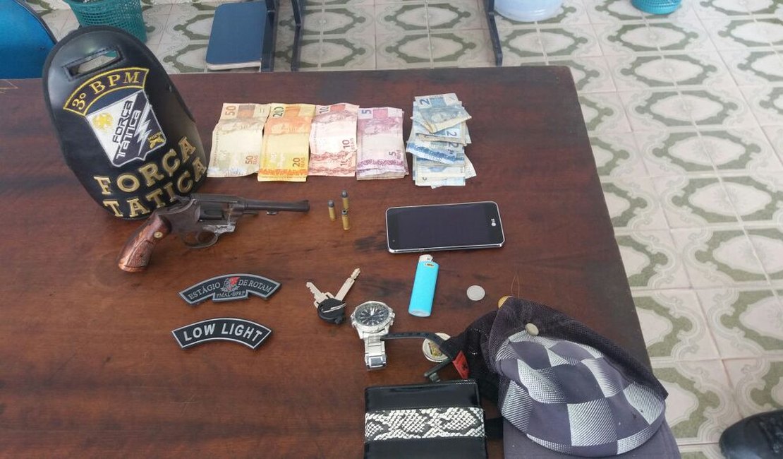 Criminoso assina liberdade condicionada minutos depois de cometer assalto, em Arapiraca