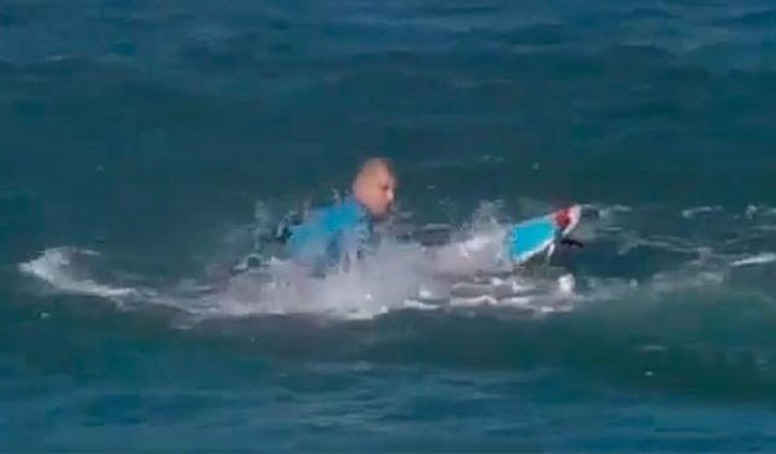 Surfista sofre ataque de tubarão na África, mas escapa ileso