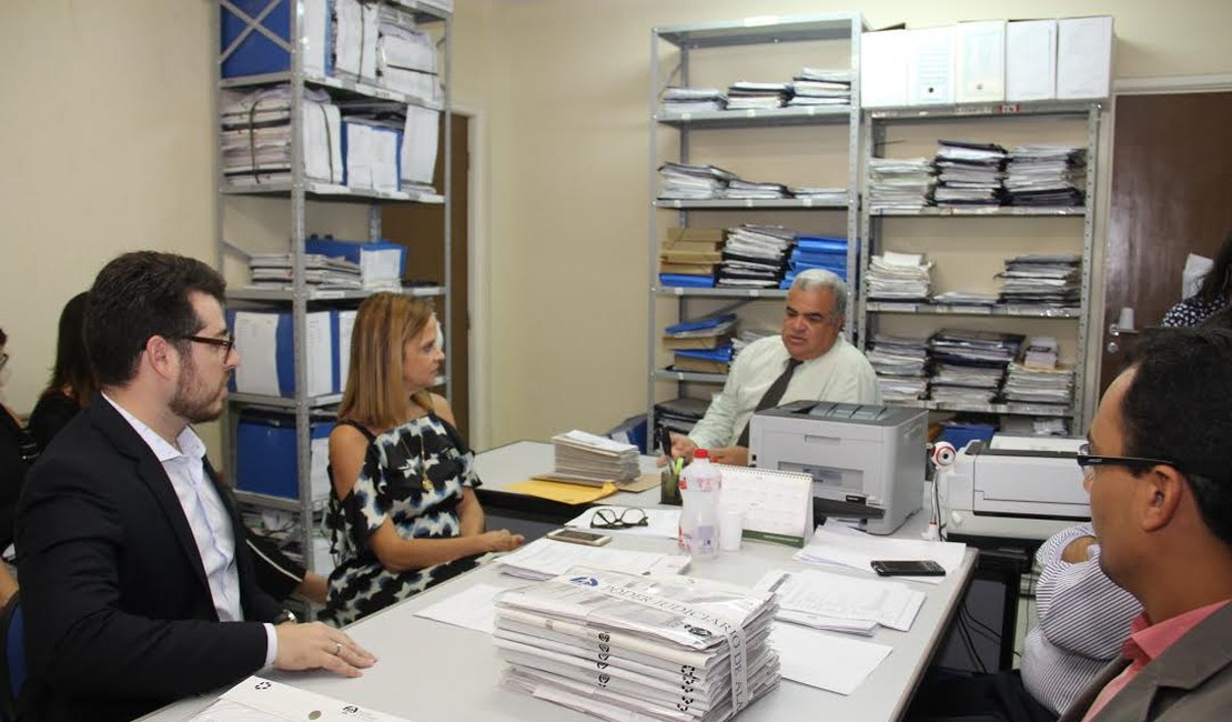 Prefeitura de Arapiraca e Defensoria Pública renovam Termo de Cooperação