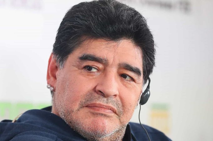 Argentina dá início a julgamento sobre morte de Diego Maradona