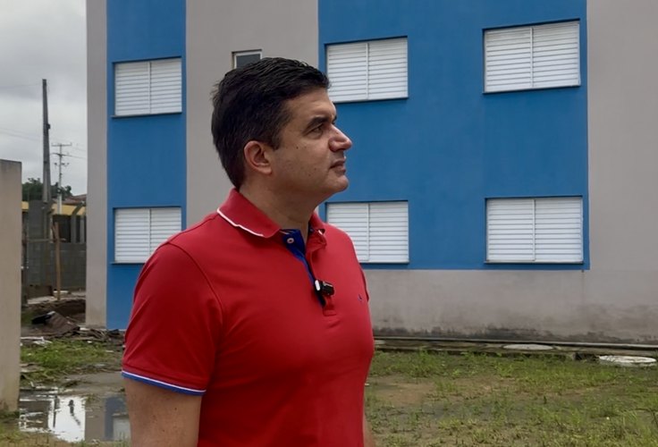 Rui Palmeira denuncia descaso para a entrega de 1.100 apartamentos prontos há dois anos e não distribuídos