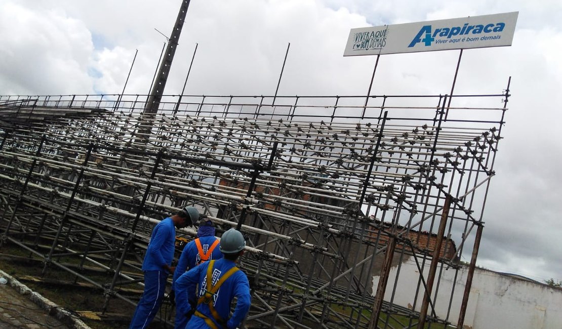 Começa a reforma do Estádio Coaracy da Mata Fonseca em Arapiraca