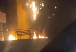 Incêndio mobiliza Corpo de Bombeiros e Polícia Militar no bairro Cacimbas, em Arapiraca