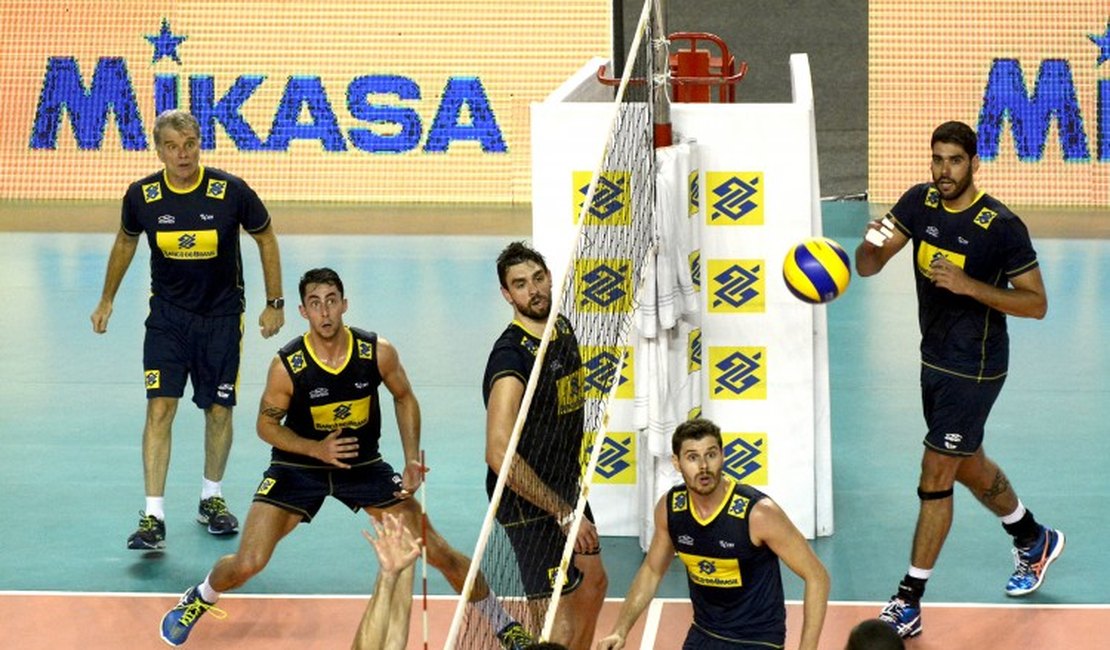 Sulamericano de vôlei: seleção brasileira faz primeiro treino em Maceió