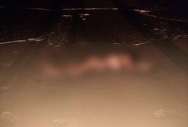 Em Maceió, mulher é encontrada morta e sem roupas na areia da praia