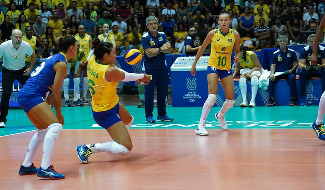 Brasil faz 3 a 0 no Peru pelo Pré-Olímpico de vôlei feminino