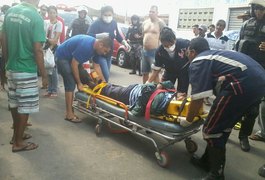 Motociclista fica ferido após colidir com automóvel parado em Arapiraca