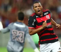 Flamengo recebe posse de terreno para novo estádio