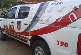 Dupla assalta posto de combustíveis e leva dinheiro e celular, em Arapiraca