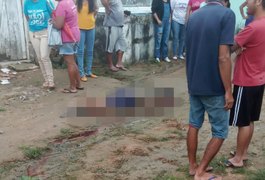 Criminoso encapuzado atira e mata jovem que bebia com amigos em Dois Riachos