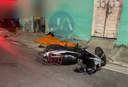 Homem é morto a tiros na frente da mãe e da esposa no Brisa do Lago, em Arapiraca