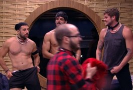Lucas, Kaysar e Breno fazem striptease no Bangalô do Líder