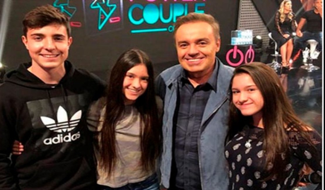 Filhos de Gugu prestam homenagens ao pai nas redes sociais