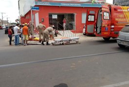 Motociclista fica ferida em acidente envolvendo jogador do ASA