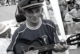 Ícone da cultura alagoana, sanfoneiro Sargento Nanan morre de infarto