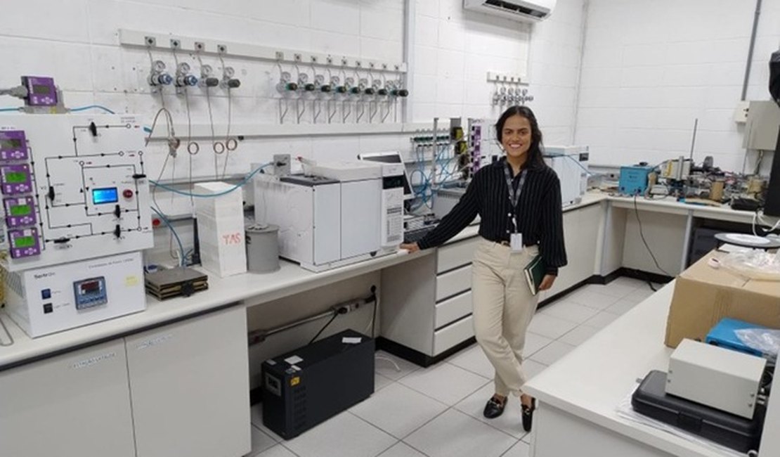 Com toda formação acadêmica na Ufal, egressa se torna pesquisadora do setor nuclear