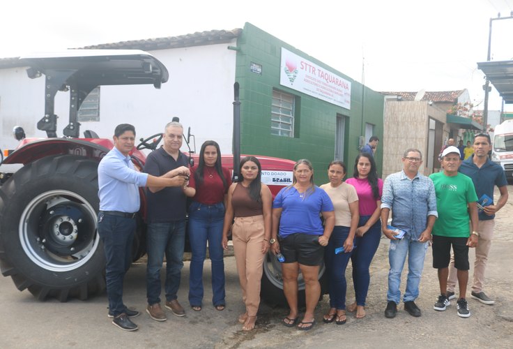 Deputado Federal Alfredo Gaspar reforça apoio à agricultura familiar com entrega de trator e equipamentos em Taquarana; assista