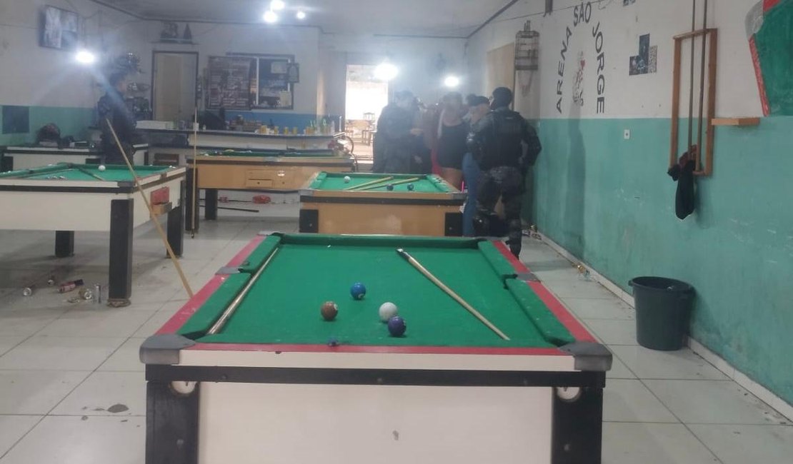 PM flagra jogo de azar com prêmio de R$ 200 mil e grande aglomeração em Arapiraca