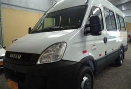 Quadrilha armada rouba micro ônibus na BR-104, em Alagoas