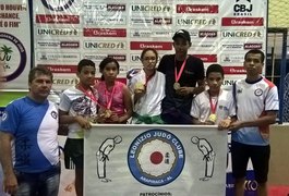 Equipe Leonízio Judô Clube traz 5 medalhas de ouro e uma de prata para Arapiraca