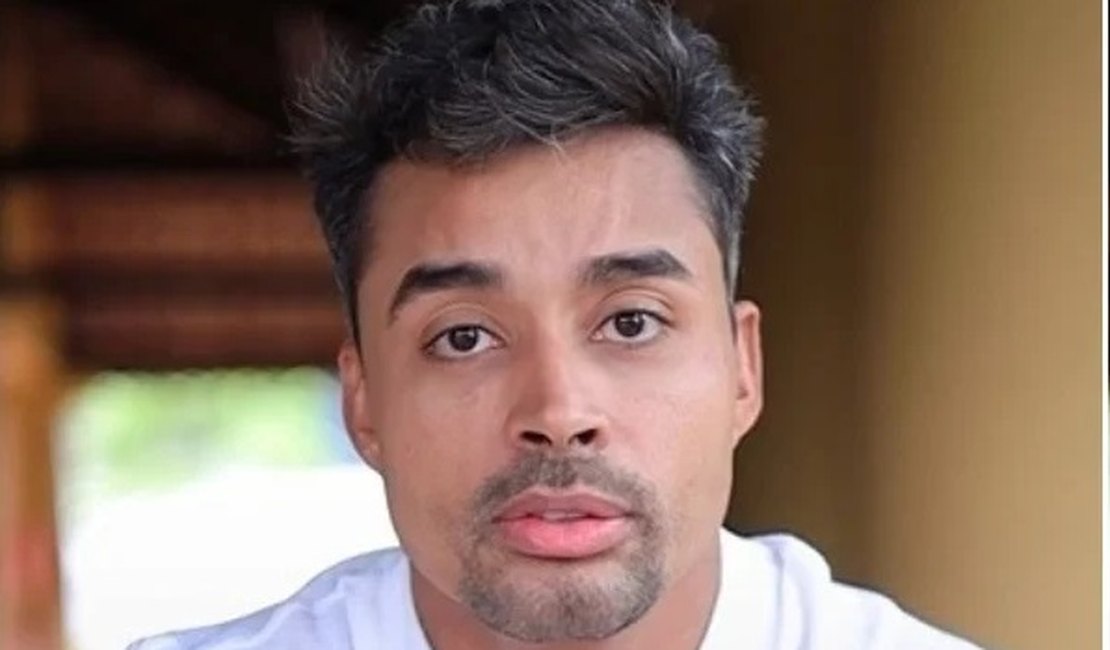 Cabeleireiro que levou filhos a motel se pronuncia: ‘Confundi paternidade com amizade’