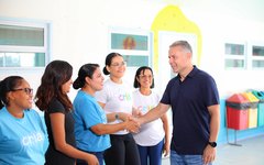 Renan Filho propõe centros regionais para atendimento a crianças com autismo e mães atípicas em Alagoas