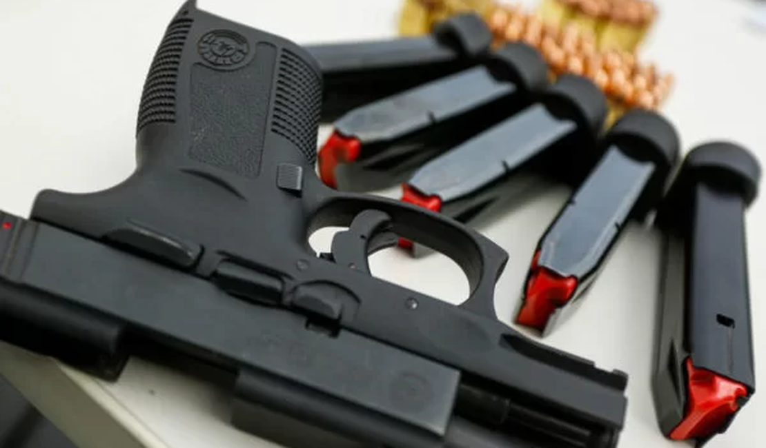 Polícia Federal faz operação para prender CACs ilegais