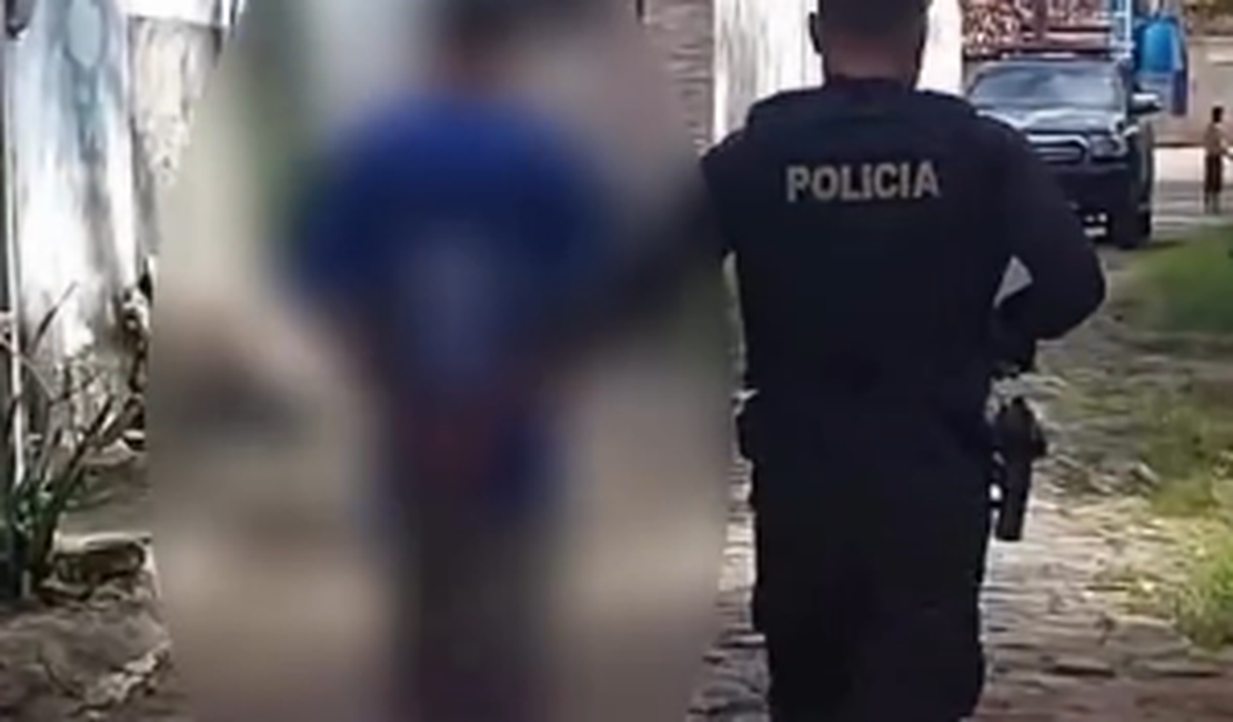 Polícia Civil prende homem que tentou matar mulher com golpe de facão em Coruripe