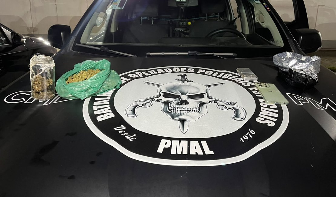 Homem monitorado por tornozeleira eletrônica é preso por tráfico de drogas em Maceió
