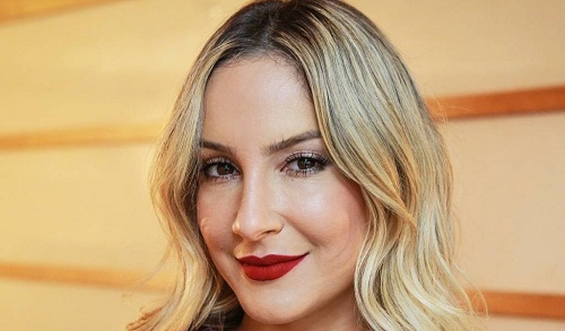 Claudia Leitte é condenada a pagar mais de R$ 300 mil a ex-guitarrista