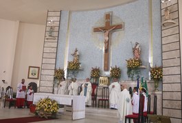 101 anos de progresso: com celebração religiosa e hasteamento dos pavilhões, Prefeitura celebra aniversário de Arapiraca