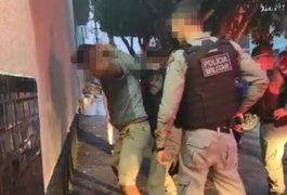 Homem rouba celular e é espancado por mais de 10 pessoas no Alto do Cruzeiro