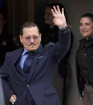 Júri condena Amber Heard e Johnny Depp por difamação, mas concede mais dinheiro a ator