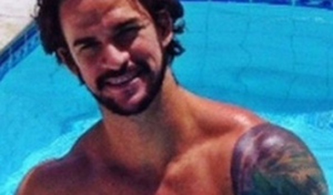Ex-BBB confessa ter pago R$ 4,5 mil por diploma falso