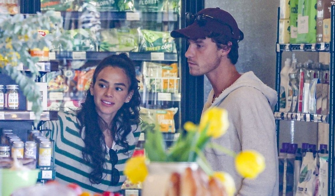 Fãs apontam que música descartada por Shawn Mendes em 2018 teria sido inspirada em Bruna Marquezine; entenda os sinais