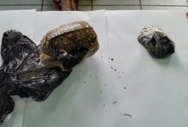 Mulher é presa ao tentar entrar com droga na vagina no Presídio Cyridião Durval