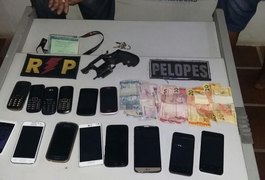 Três jovens são detidos após assaltos em Campo Alegre