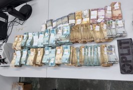 Operação contra sonegação fiscal apreendeu 14 veículos, 3 caminhões e mais de um milhão de reais