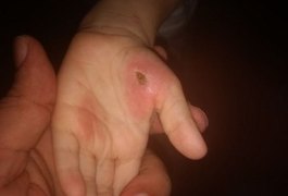 Mulher acusada de maltratar filhos menores é presa em Viçosa
