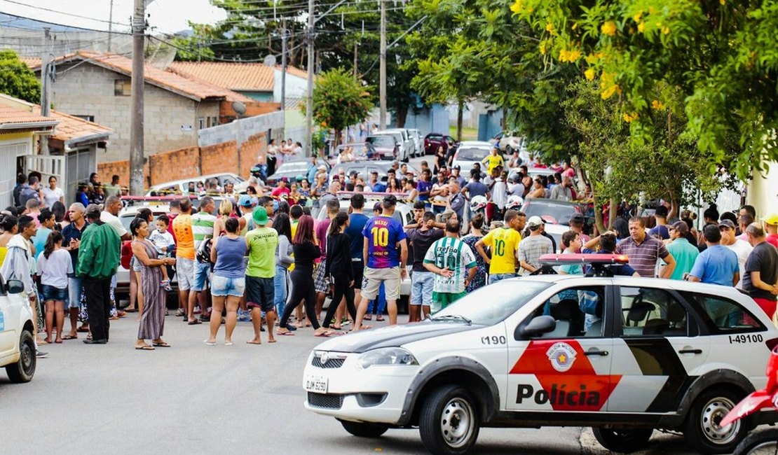 Pai mata dois filhos a tiros e comete suicídio em Itatiba, SP