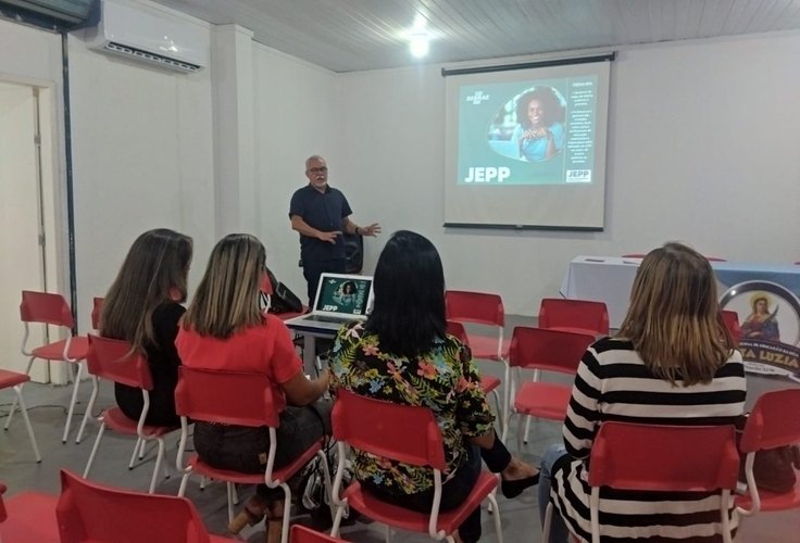 Prefeitura de Penedo e Sebrae levam educação financeira e empreendedorismo para sala de aula