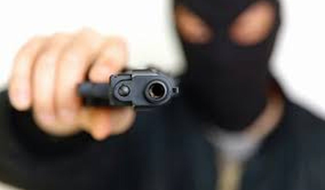 Bandidos assaltam UBS e ameaçam diretor da unidade em Arapiraca