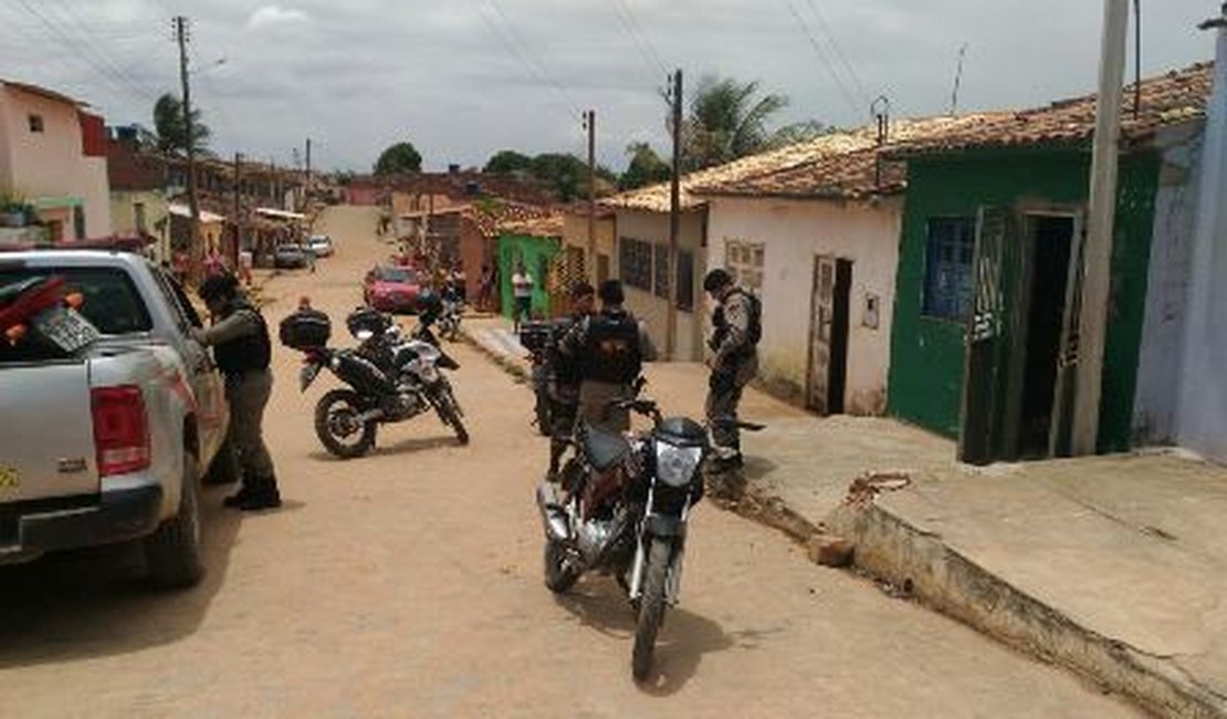 Após denúncia, Rocam recupera motocicleta roubada em residência no bairro Primavera