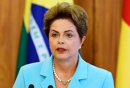 Dilma lembra impeachment: 'Um ano de golpe e destruição de direitos'