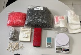 Ação policial resulta em apreensão de mais de 1 kg de drogas no Alto do Cruzeiro; três pessoas foram presas
