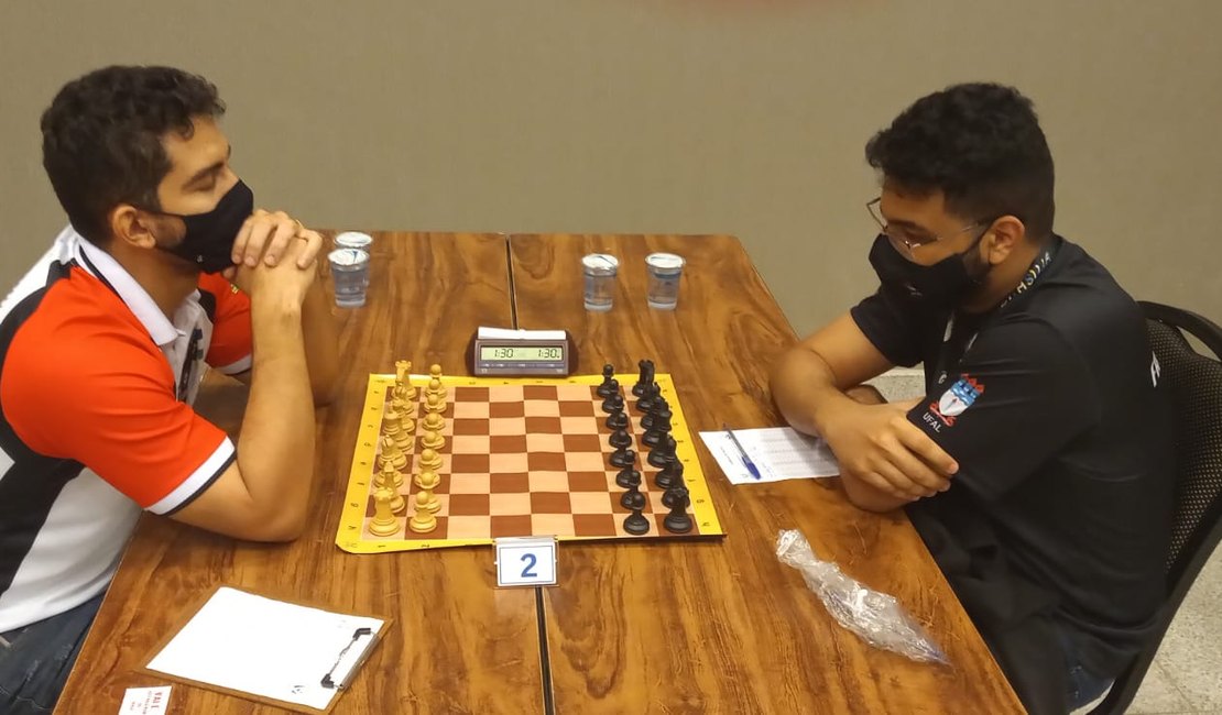 Arapiraquense fica em 3° lugar na competição de xadrez do Jubs